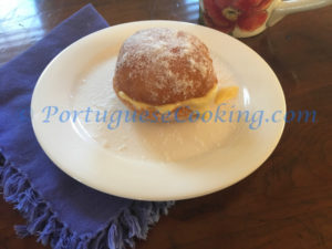 Bolas de Berlim (Fried Doughnut Pastries)